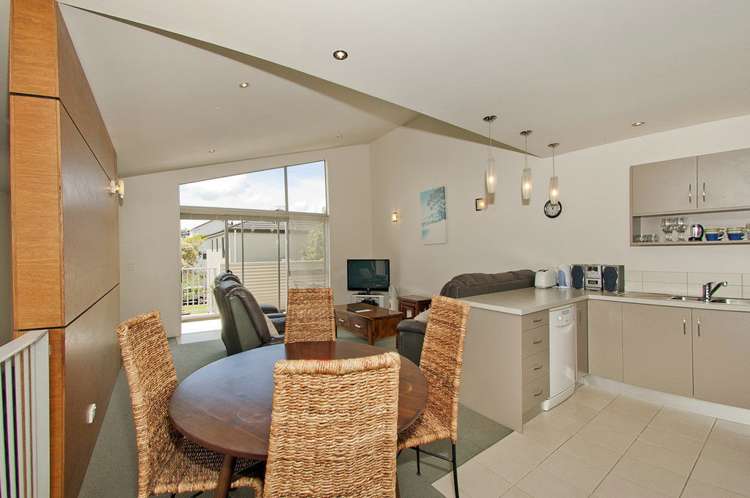 2/18 Eyre Street Whitianga_5