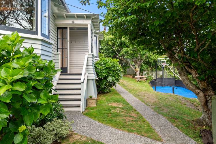 12 Sunshine Avenue Karori_13