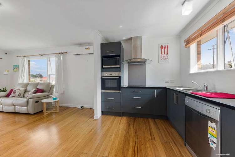 1/1a Wade Avenue Onehunga_6