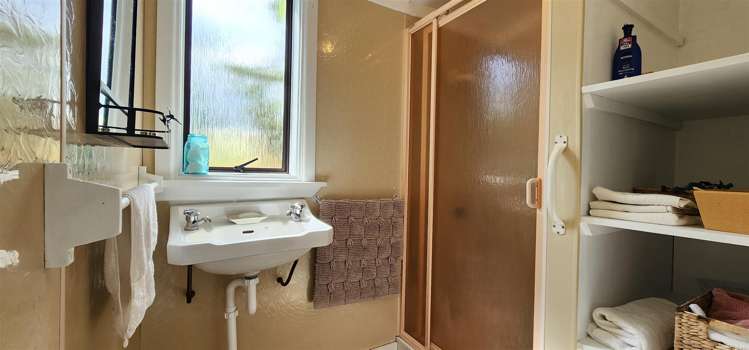 21 Francis Drake Street Waipukurau and Surrounds_10