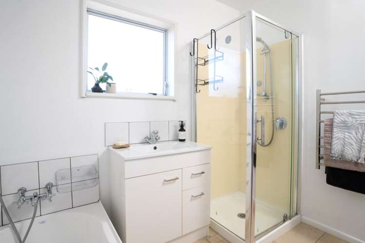 77 Daniels Road Redwood_14