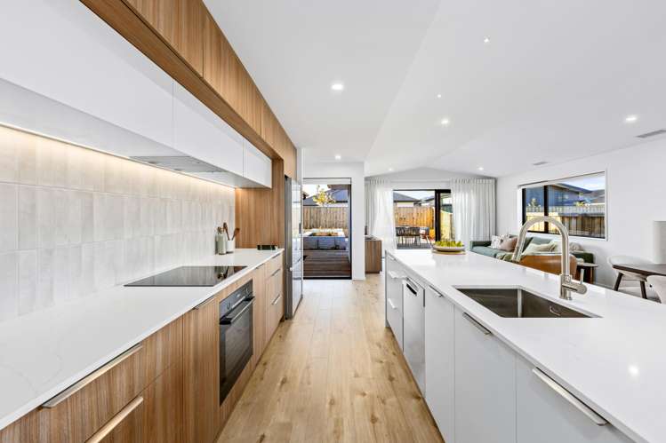 3 Earlsbrook Boulevard_2