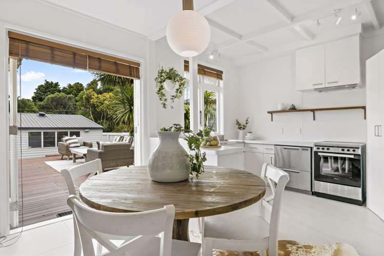 105 Abbotts Way Remuera_6