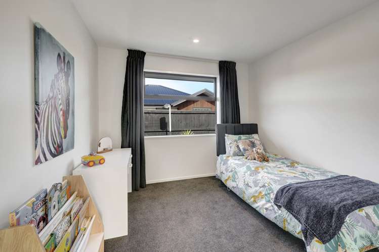 32 Shrimpton Avenue Woodend_15