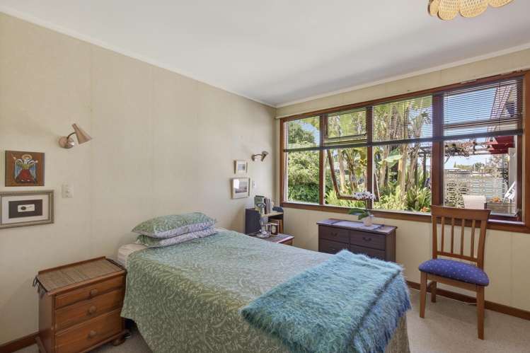 9 Whitby Place Westown_12