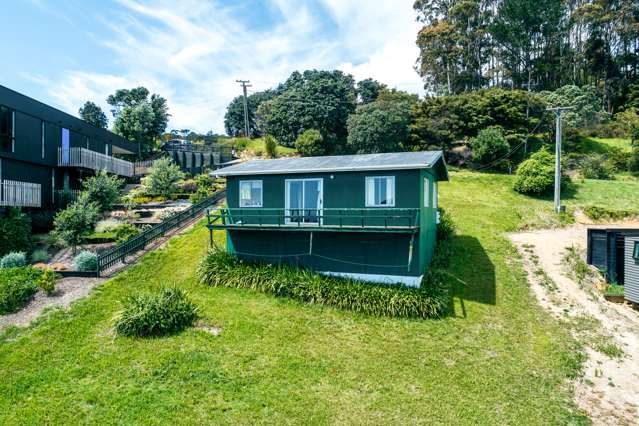 49 Trig Hill Road Onetangi_2