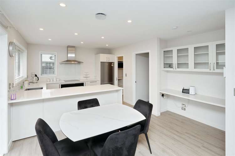 20 Robert Duncan Road Belfast_5