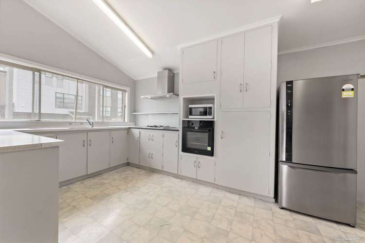 302 Blockhouse Bay Road Avondale_11