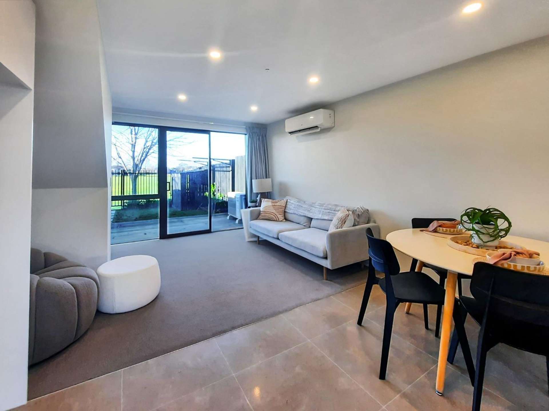 7B Malaga Crescent 10174_0