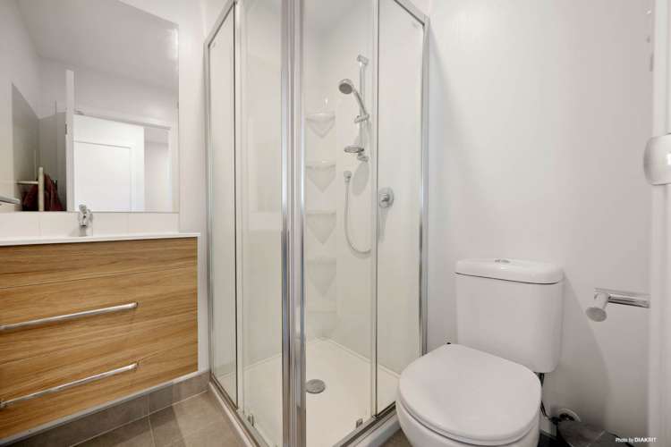 4 Tokai Place Glen Eden_10