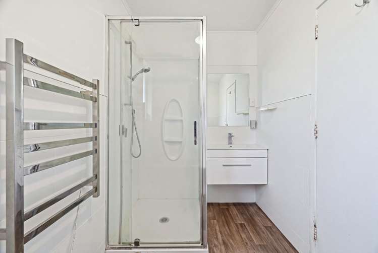 8 Robin Street Selwyn Heights_6