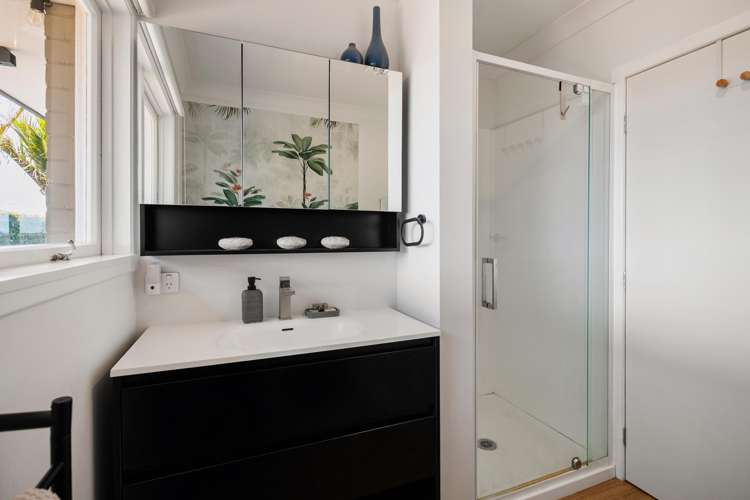 4 Caughey Place Mount Albert_9