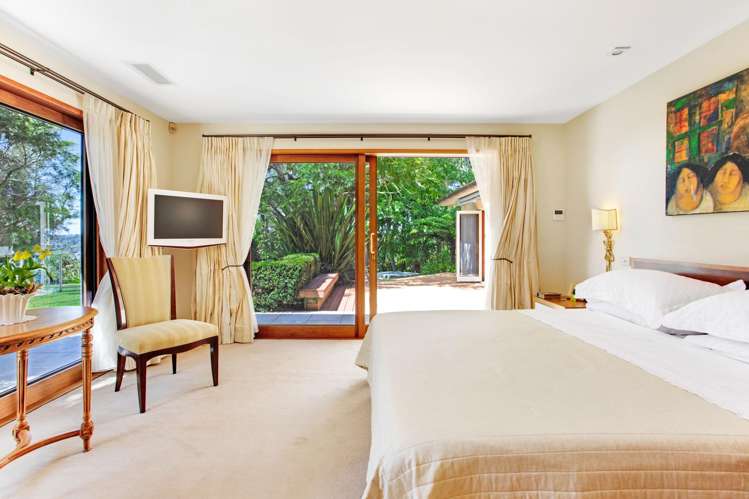 131 Point View  Drive East Tamaki Heights_21