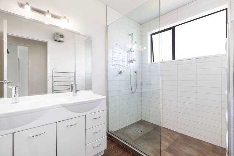 2/5 Gibbs Place Halswell_10