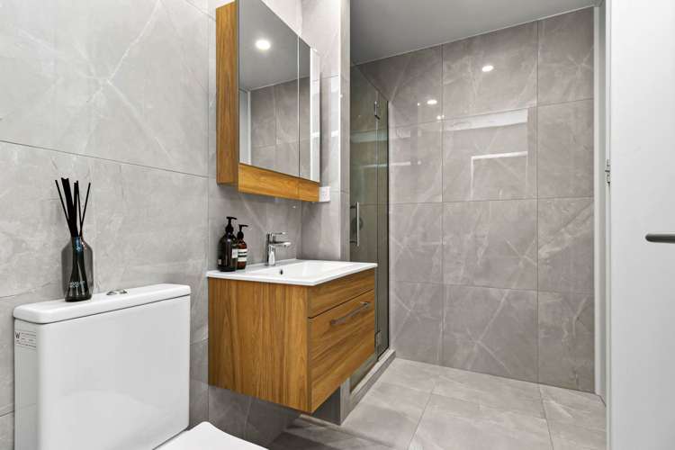 218/9 Madeira Lane Grafton_11