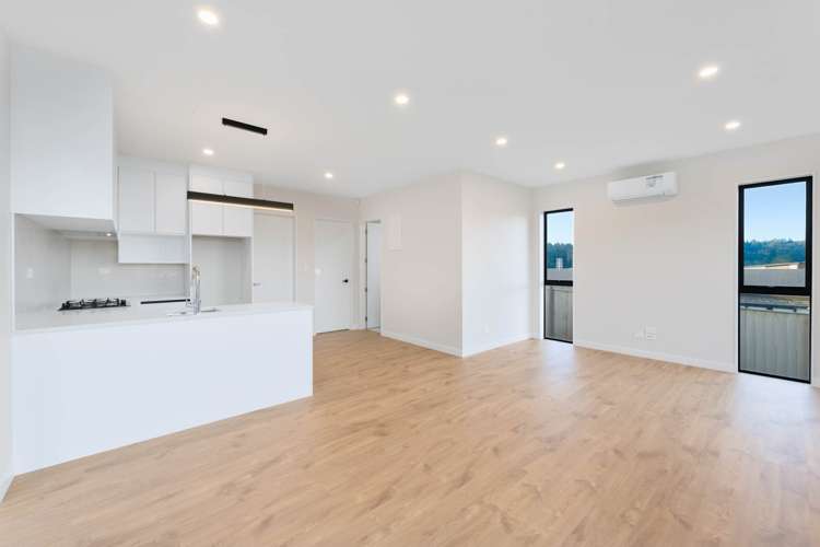18 & 18a Katote Avenue Swanson_46