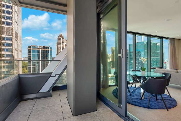 2005/10 Commerce Street 10015_3