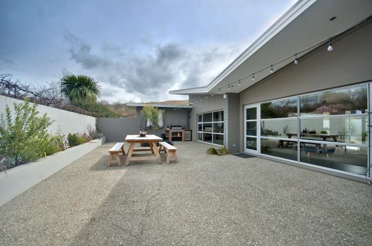 52 Sylvan Street Dalefield/Wakatipu Basin_11