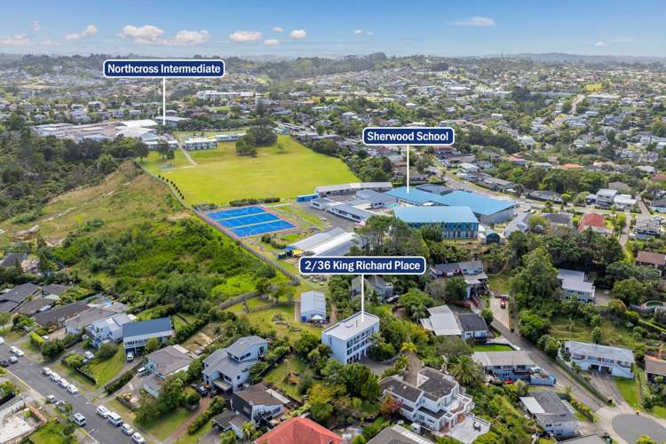 2/36 King Richard Place Browns Bay_18