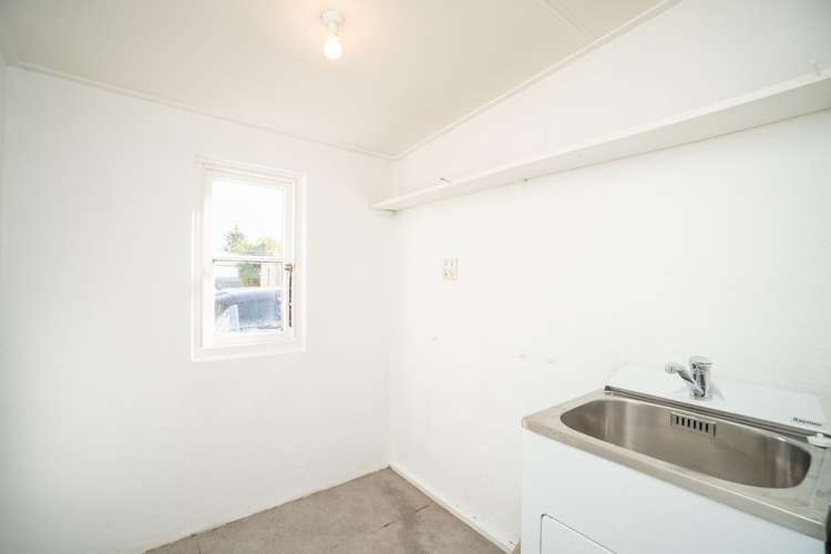 2/58 Weld Street Feilding_9