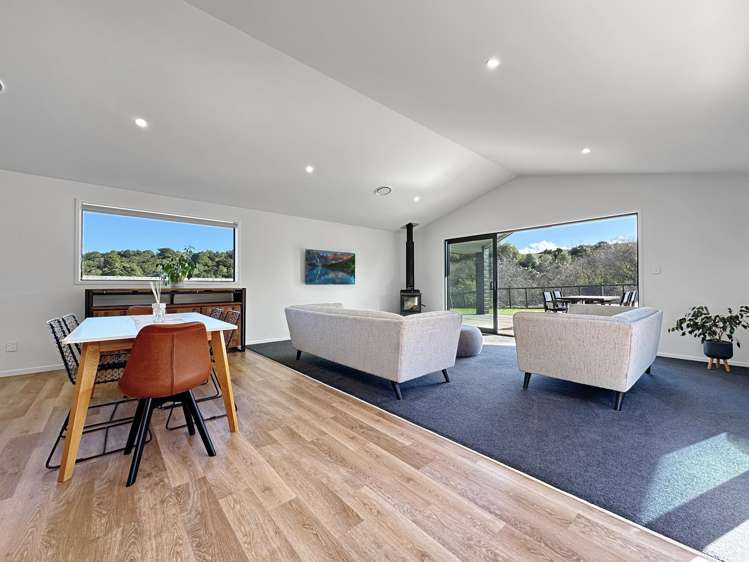 46 Montgomery Crescent Kinloch_11