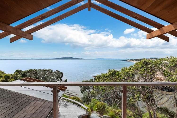 1 Beach Road Castor Bay_28