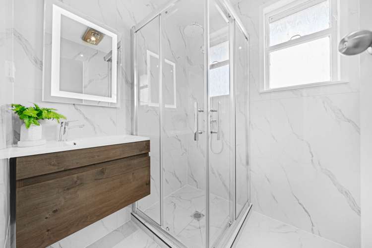 69 Alexander Crescent Otara_12