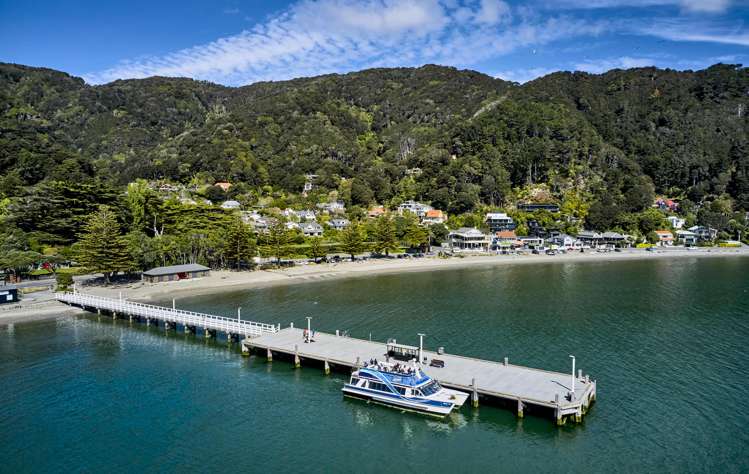 613 Marine Drive Days Bay_0