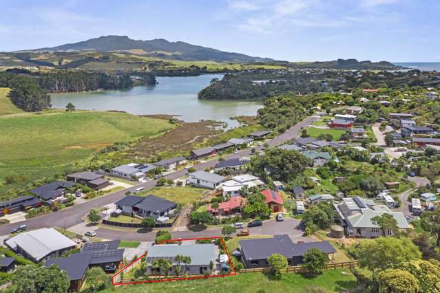 6 Te Whare Hauora Place Raglan_3