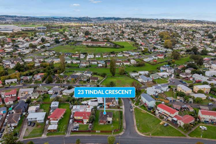 23 Tindall Crescent Otara_14