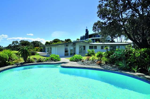 62 Sharon Road Waiake_2