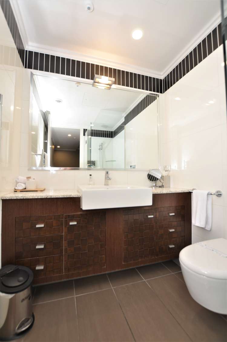 15/225 Lake Terrace Waipahihi_19