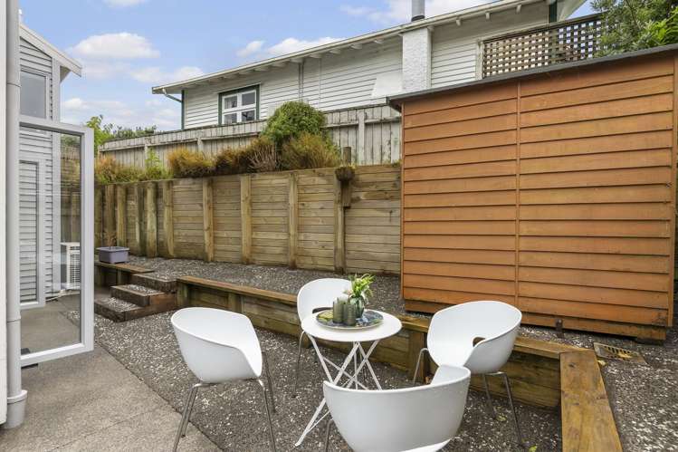 52 Tarawera Road Johnsonville_9