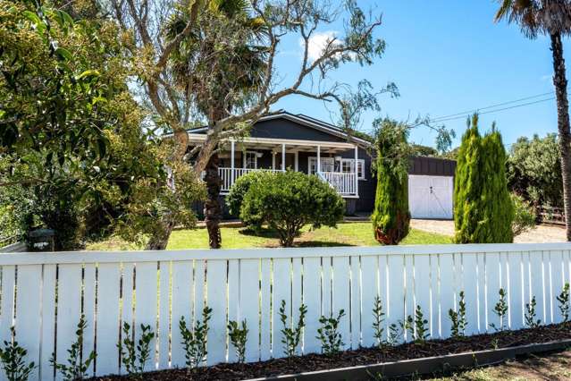 Lovely family home in Surfdale