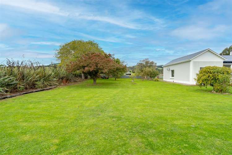 118 Back Road Milton_30