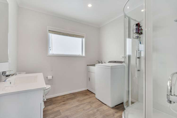 147 The Fairway Matarangi_20