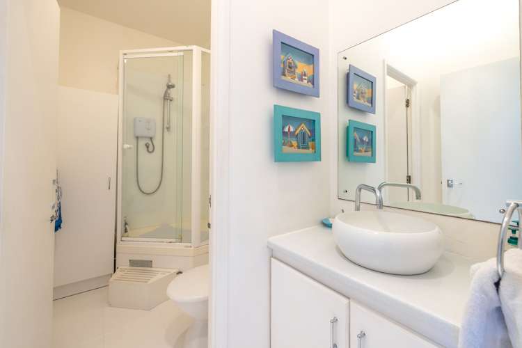 7/118 Ocean View Road Oneroa_15