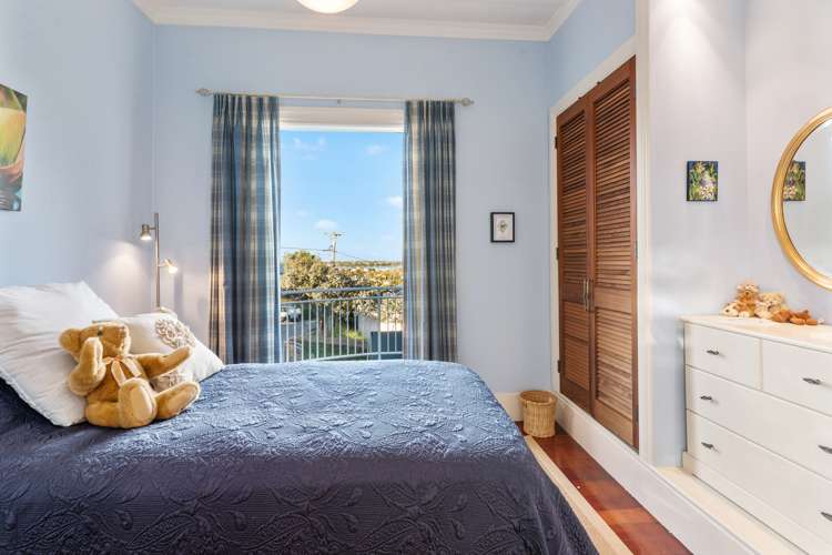 49 Seaview Avenue Northcote_11