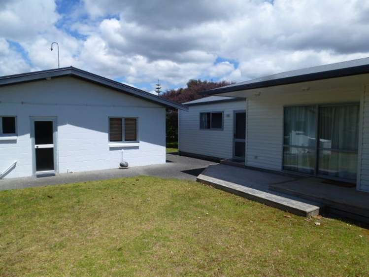 212 Ocean Road Whangamata_22