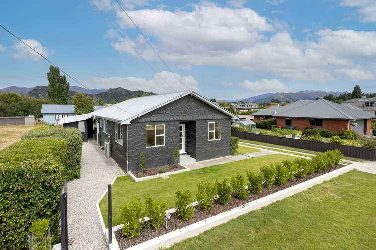 16 Arklow Street Albert Town_18