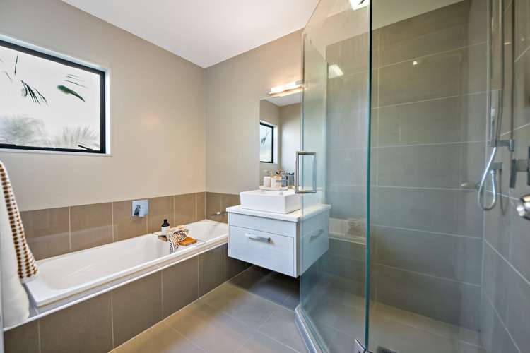 2/79 Frank Nobilo Drive Golflands_14