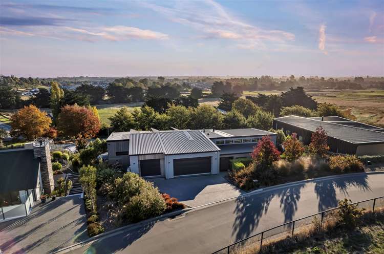 3 Hewers Lane Kennedys Bush_28