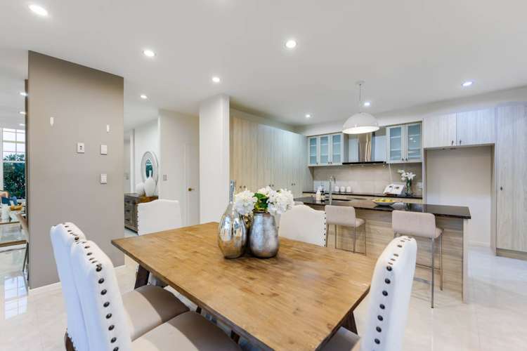 52 Chesterfield Way Orewa_21