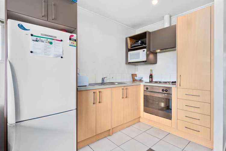 6/15 Bishop Lenihan Place Flat Bush_8