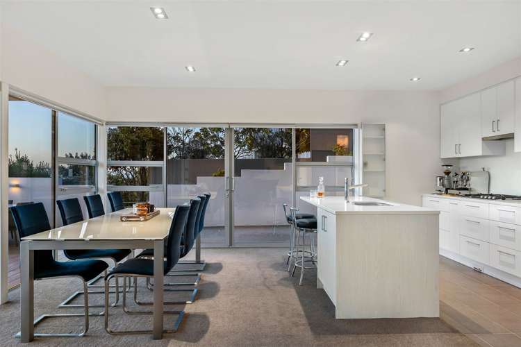 6 Yelverton Place Huntsbury_13