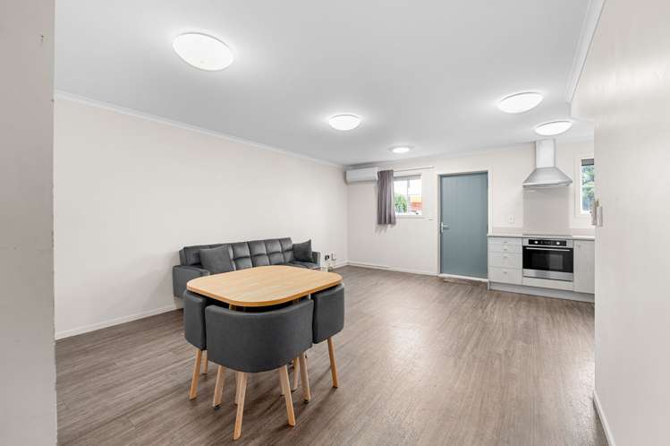 3 Chiefs Court_5