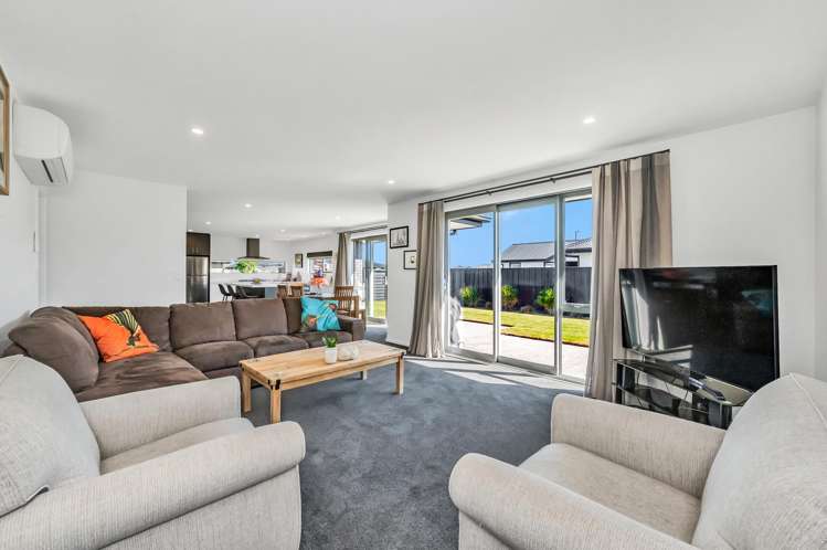 16 Bonecrusher Street Lincoln_10