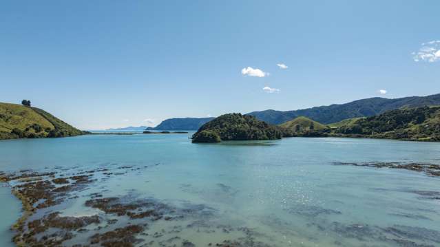 580 Cable Bay Road Cable Bay_3