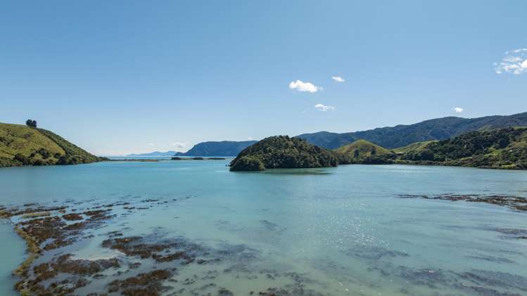 580 Cable Bay Road Cable Bay_3