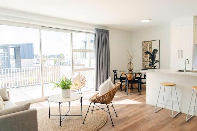 4/3 Karoro Court Hobsonville